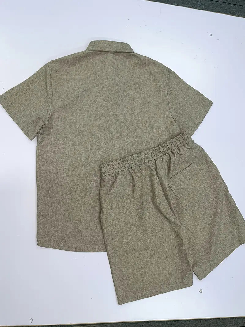 Modisches Khaki-Sommeroutfit für Herren – Dario