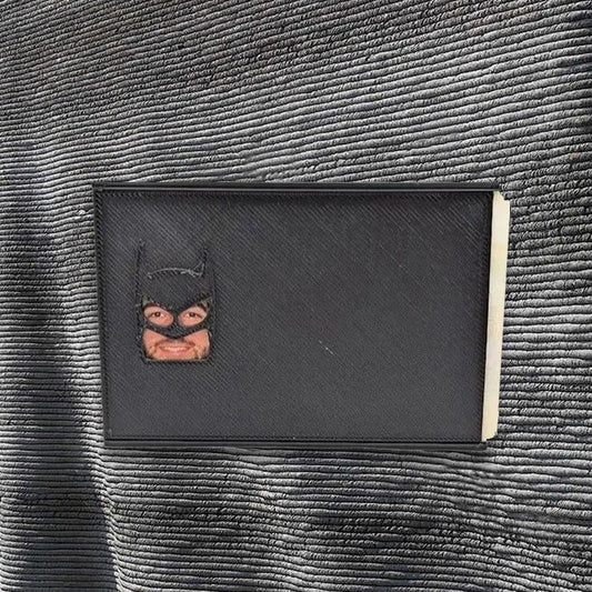 ID-Karten Schutzfolie mit Superheldenlook – ShadowTag