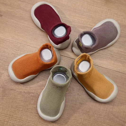 Frühling im Rund mit Zeno – Flexible Barfuß-Sneaker für Kinder