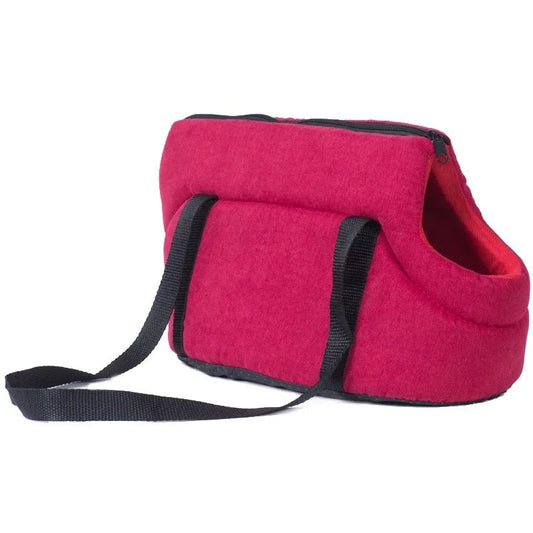 Rote Hundetragetasche aus Stoff mit schwarzem Tragegurt, ideal für kleine Hunde.