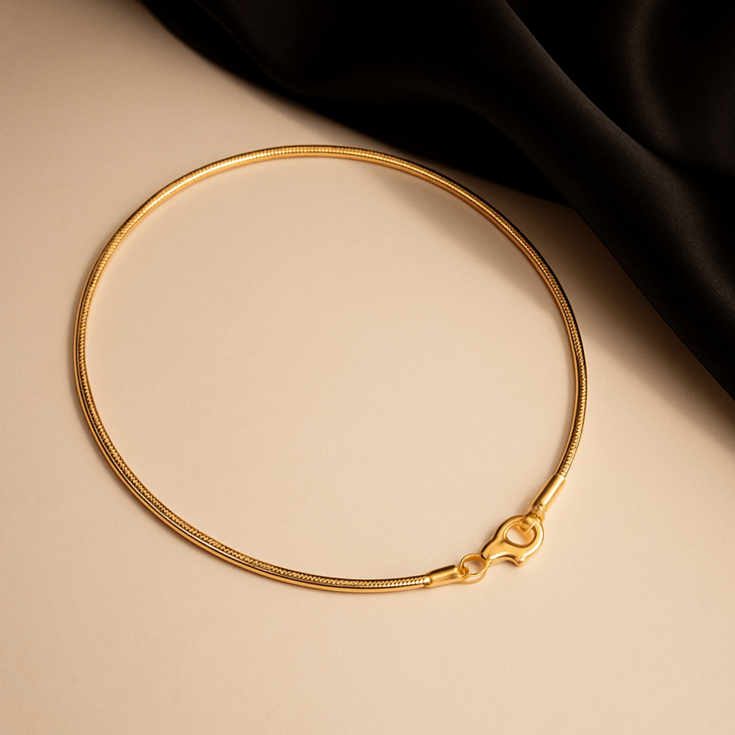 Band | Minimalistische Armbanduhr mit Schlangenschnalle