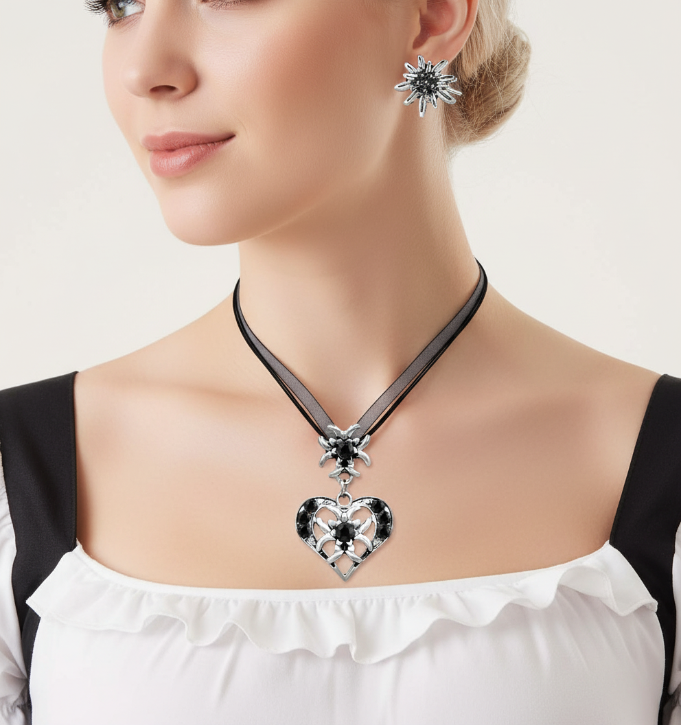 Choker Mit Herzanhänger - NobleDream