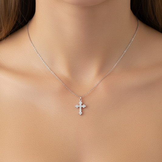 Filigrane Kreuzkette - CrossShine