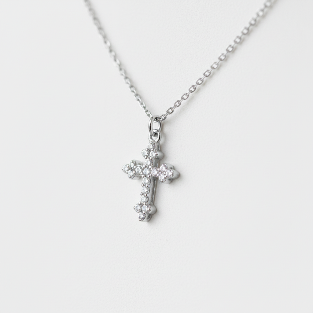 Filigrane Kreuzkette - CrossShine