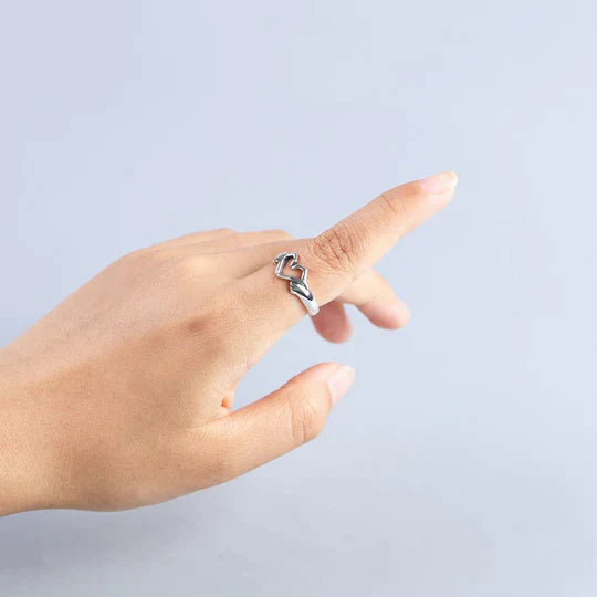 Herzförmiger Ring - HeartLove