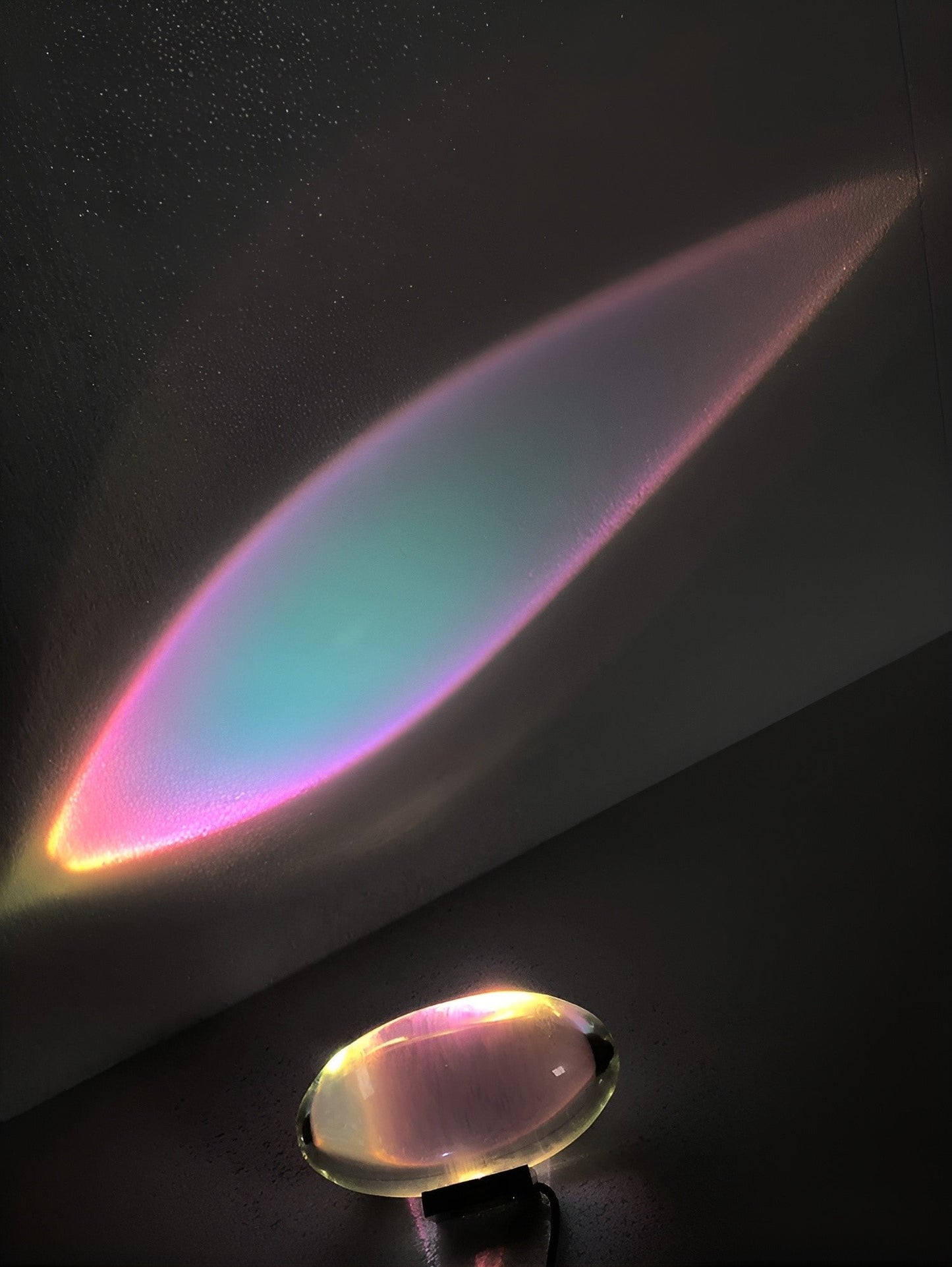 Prismatische Projektionslampe mit LED – Lunara