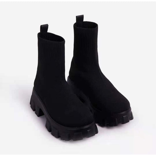 Stiefeletten mit klobiger Profilsohle - Karolina