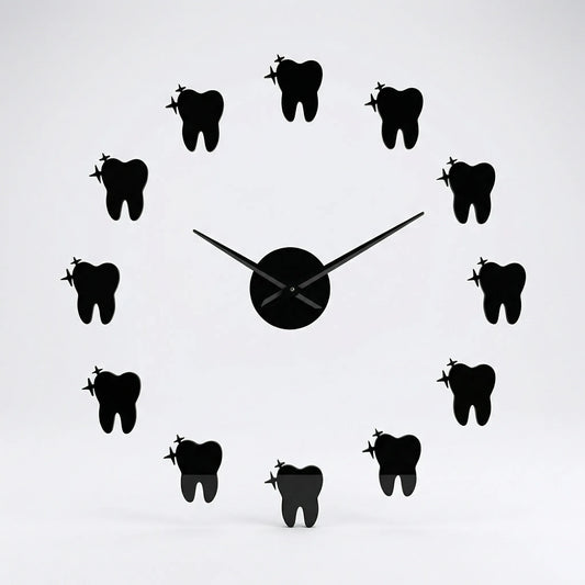 Moderne Wanduhr Mit Spiegeleffekt - DentiqueClock