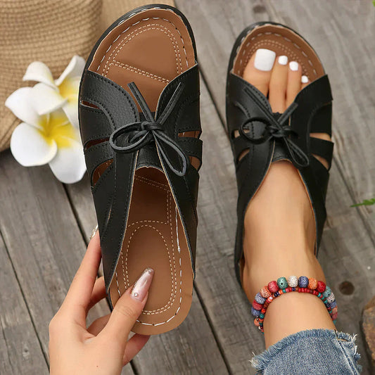 Orthopädische High-Heel-Sandale mit rundem Knopf – Mirella