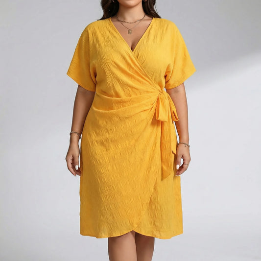 Sommerkleid In Plus-Size Mit Wickeloptik - Whitney