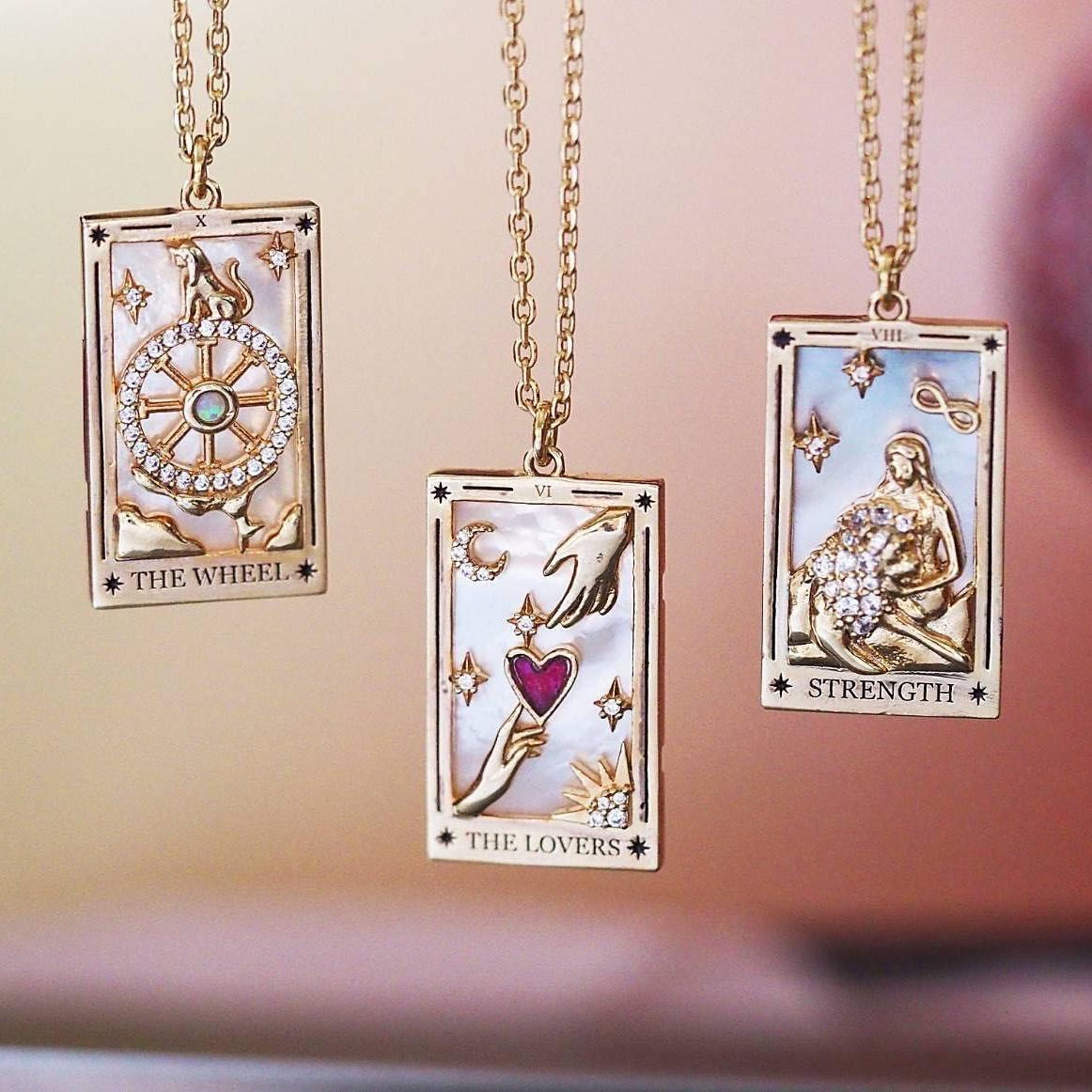 Vergoldete Tropfen-Halskette - TarotJewelry