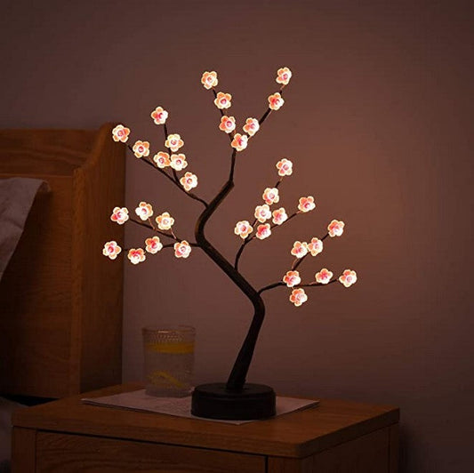 LED-Baumlampe mit blühenden Blumen, warmweißes Licht, Dekoration für Schlafzimmer.