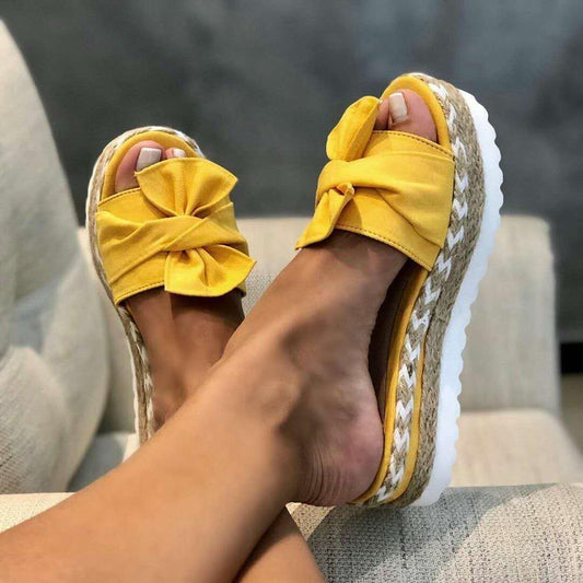 Gelbe Damen-Sandalen mit Schleife, Plateau-Sohle, Sommermode, bequem, trendig.