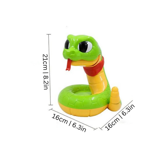 Grünes Plastikspielzeug Schlange, 21cm hoch, mit roten Details, für Kinder geeignet.