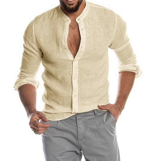 Männerhemd Leinen beige, Stehkragen, langärmlig, lässig, Sommermode, Herrenbekleidung.