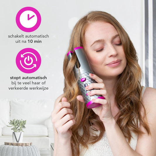Frau verwendet kabellosen automatischen Lockenstab, silber-pink, für schnelles Haarstyling.