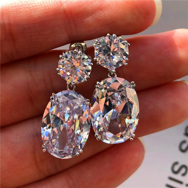 Ovale Zirkonia Ohrringe, Silber, funkelnd, elegantes Design, Damen Schmuck, modisch.