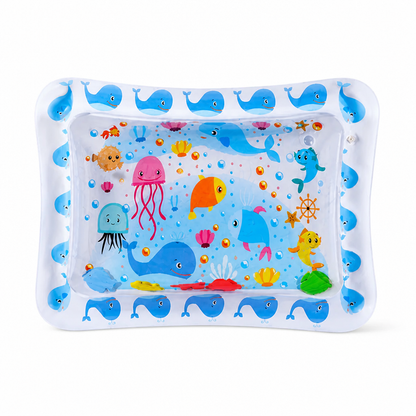 Rechteckige Wassermatte mit weißem Rand voller kleiner blauer Wale, im Inneren Quallen, Fische und bunte Schwimmfiguren. 8