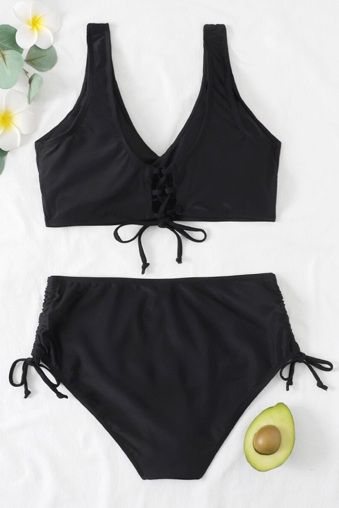 Bunter Bikini mit Kordelzug und gedrehtem Detail – Zaraï