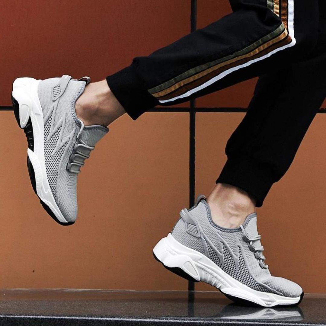 Diskret erhöhende Herren Sneaker mit Stil – MaxLift Boost