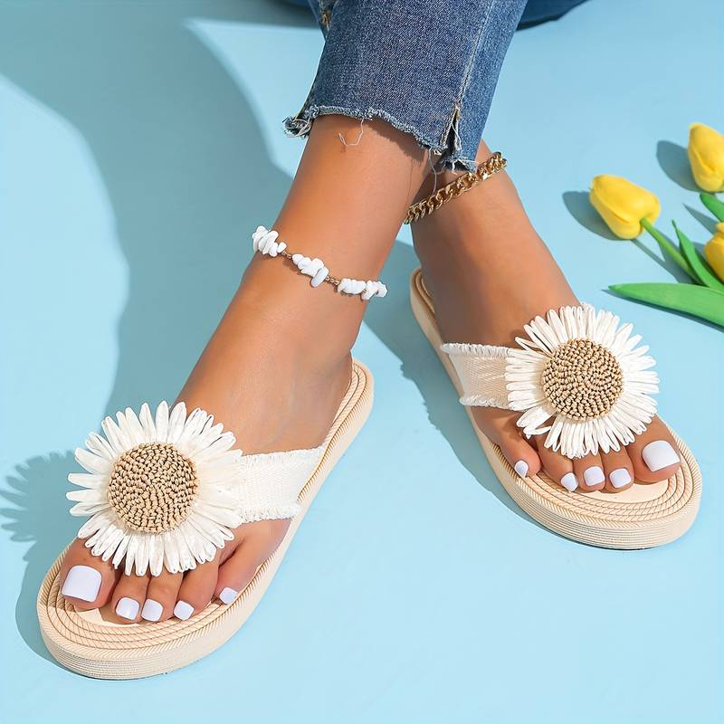 Boho-Schlupfsandale mit Blumenverzierung – Marivi