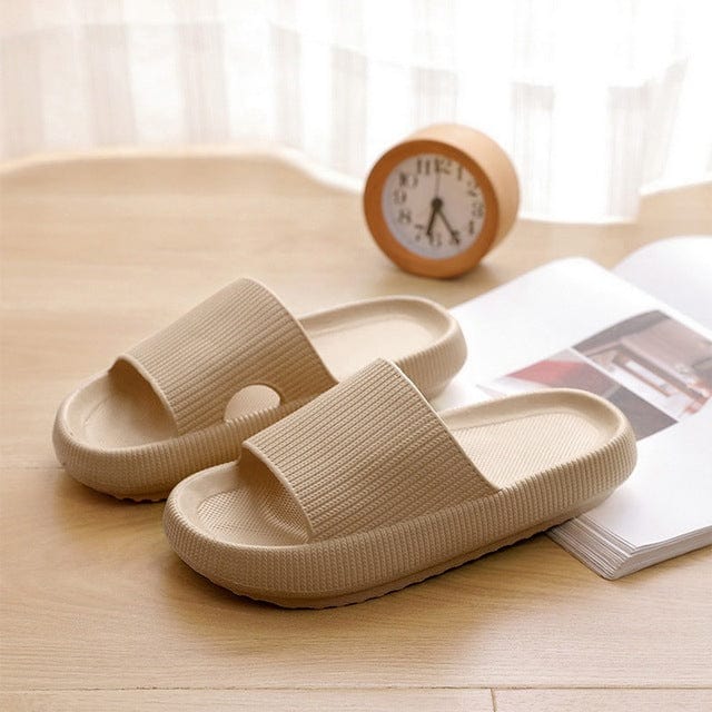 Komfortable Dämpfende Slippers - Nora