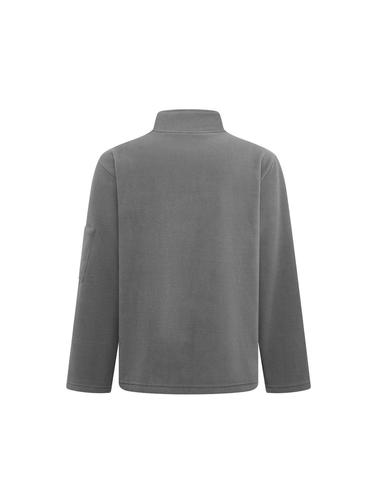 Rückansicht der mittelgrauen Fleecejacke mit Stehkragen, einfarbigem Rücken und Ärmeltasche an der linken Seite. 10