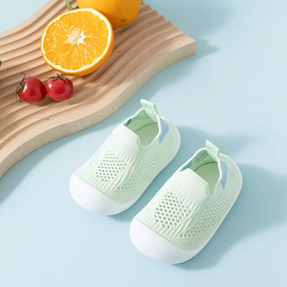 StepEase – Flexible Barfußschuhe für Kinder
