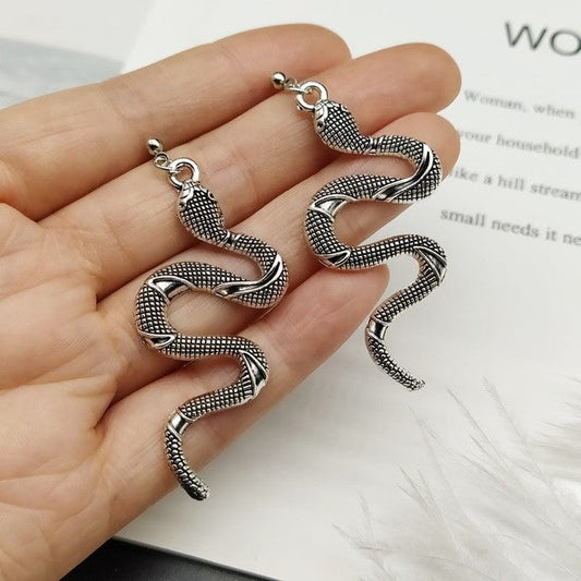 Silberne Schlangen-Ohrringe, Vintage-Stil, Retro-Design, Damen-Schmuck, modisch.