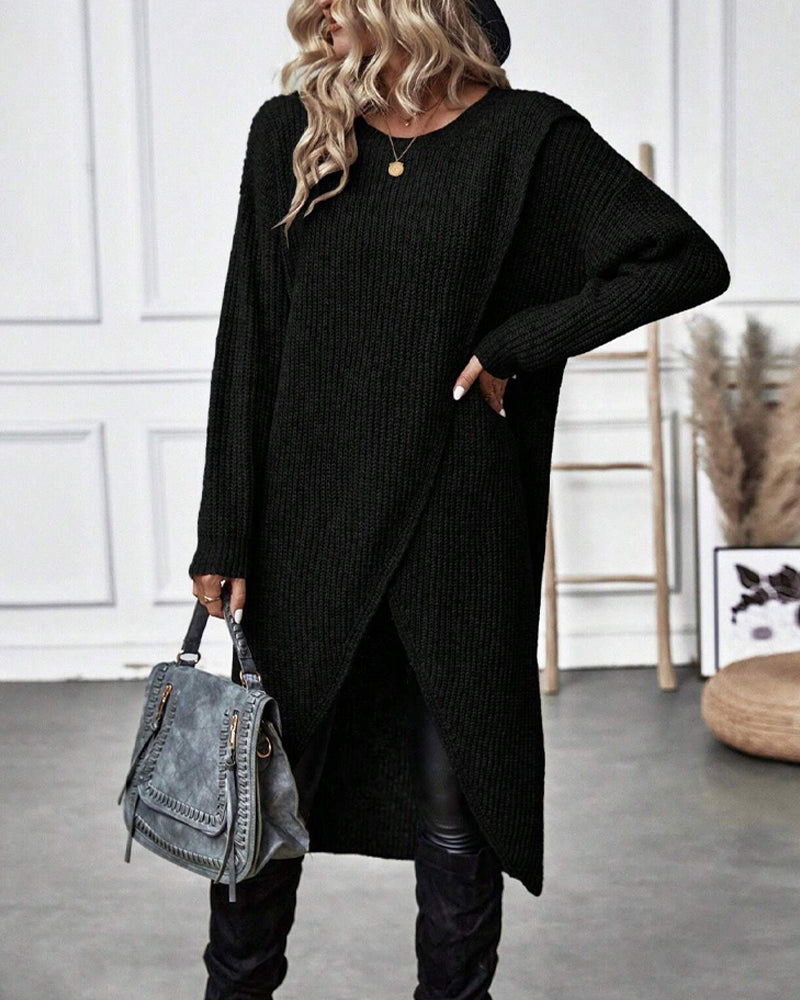 Schwarzer Strickpullover-Kleid, Damenmode, lässig, Herbst, mit grauer Handtasche.