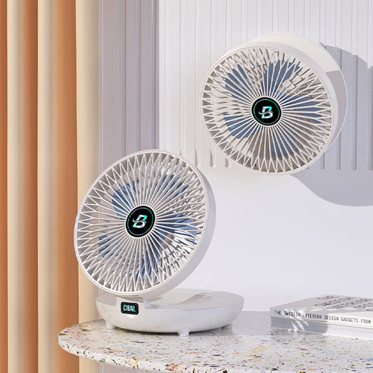 Zwei weiße, runde Tischventilatoren, modern, leise, energiesparend, auf Marmoroberfläche.