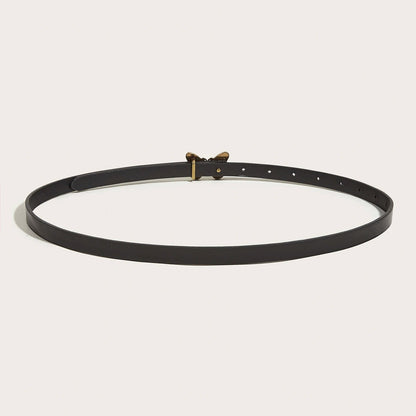 Schwarzer Ledergürtel mit goldener Schnalle, modisch, verstellbar, Unisex-Accessoire.