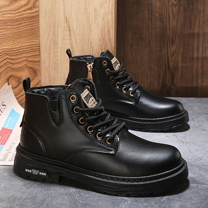 Schwarze Herren-Winterstiefel, Leder, warm gefüttert, rutschfeste Sohle, modisch, robust.