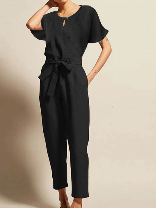 Schwarzer Damen-Jumpsuit mit Gürtel, Kurzarm, elegantes Design, ideal für Freizeit und Büro.
