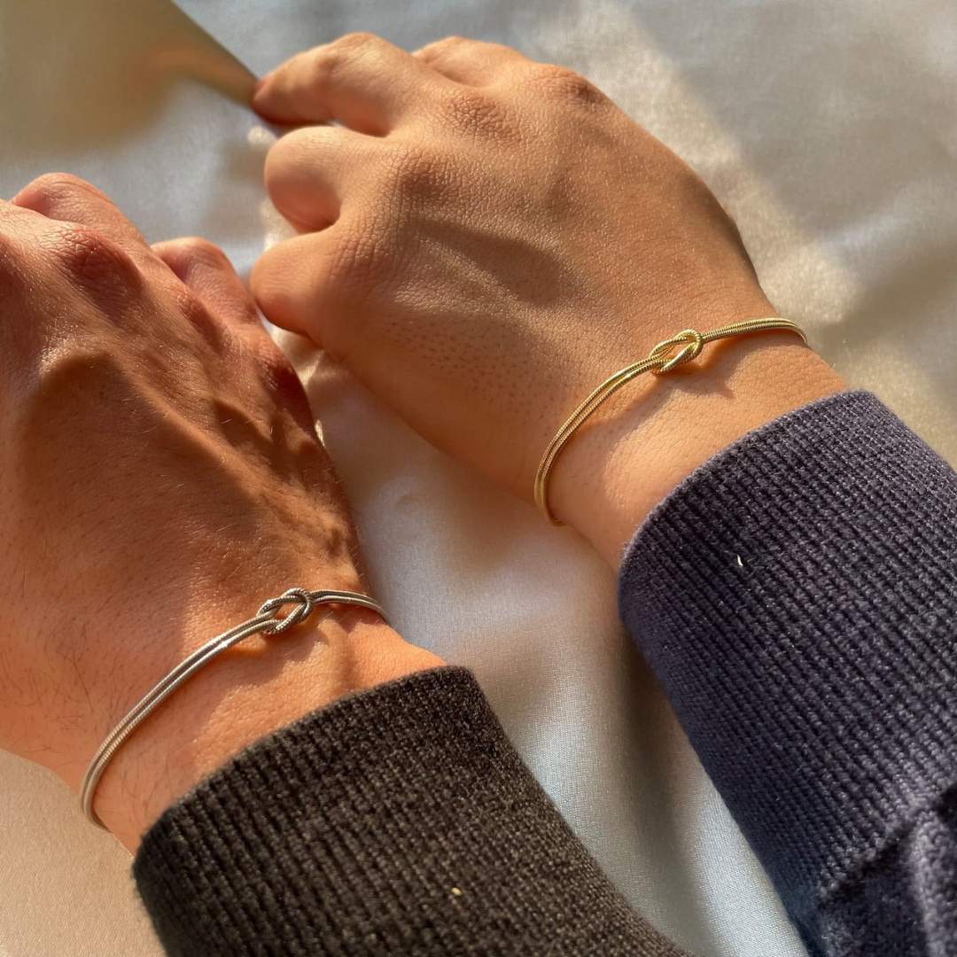 Minimalistische Knotenarmband – Elva