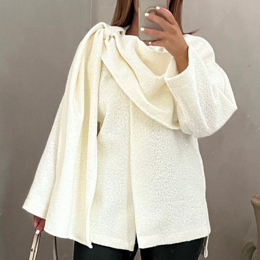 Bouclé-Poncho mit Schal-Detail – Vivienne