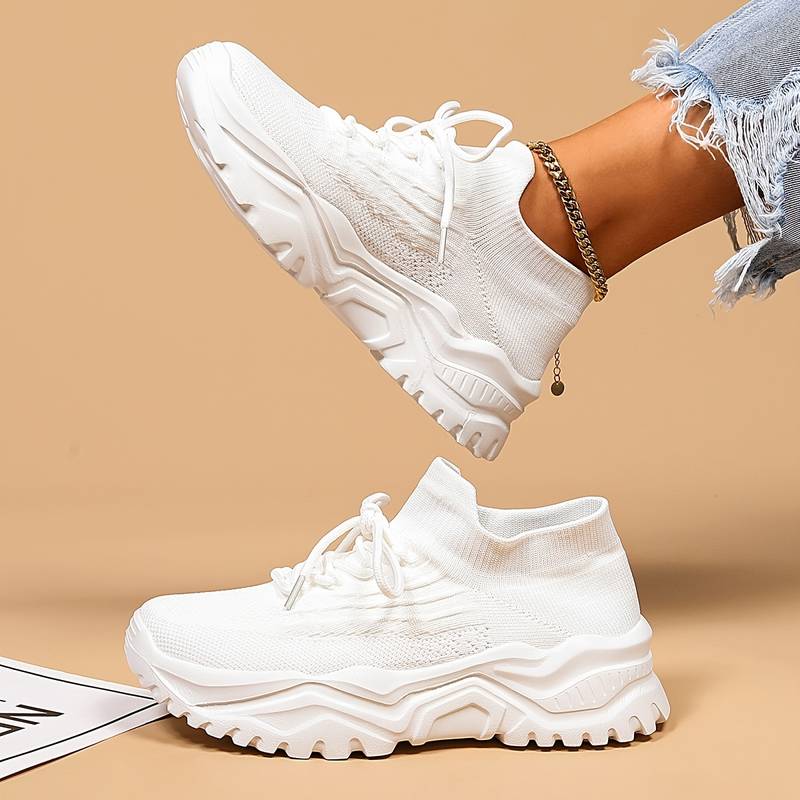 Weiße Sneaker Damen, Strickmaterial, klobige Sohle, modisch, bequem, Freizeitmode.