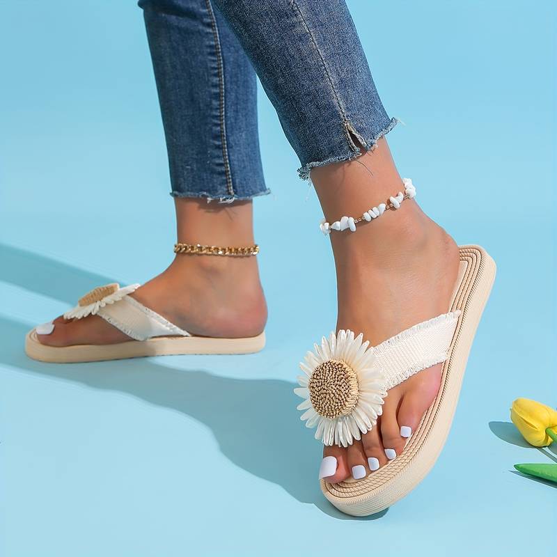 Boho-Schlupfsandale mit Blumenverzierung – Marivi