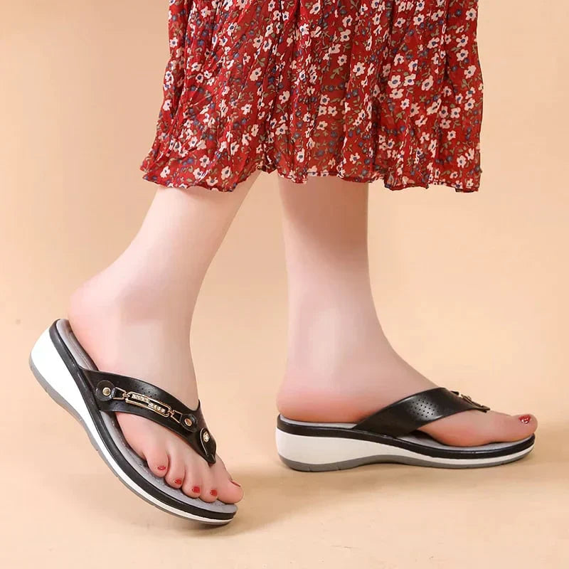 Orthopädische Damenpantoffeln mit weicher Sohle – Solelite
