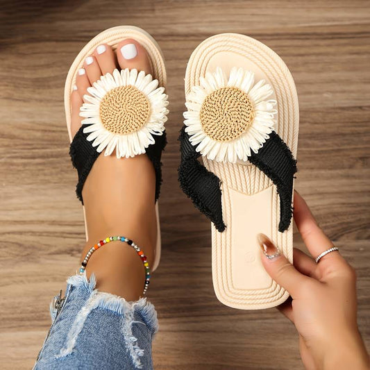 Boho-Schlupfsandale mit Blumenverzierung – Marivi