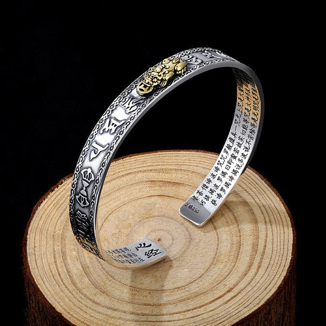 Silberarmreif mit goldenen Drachen, Gravur, verstellbar, Unisex-Schmuck, Geschenkidee.