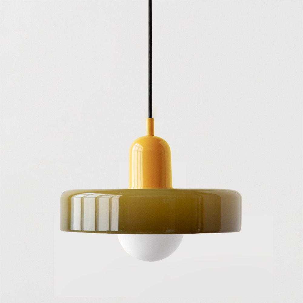 Moderne gelbe Pendelleuchte aus Glas mit schwarzem Kabel, minimalistisches Design.