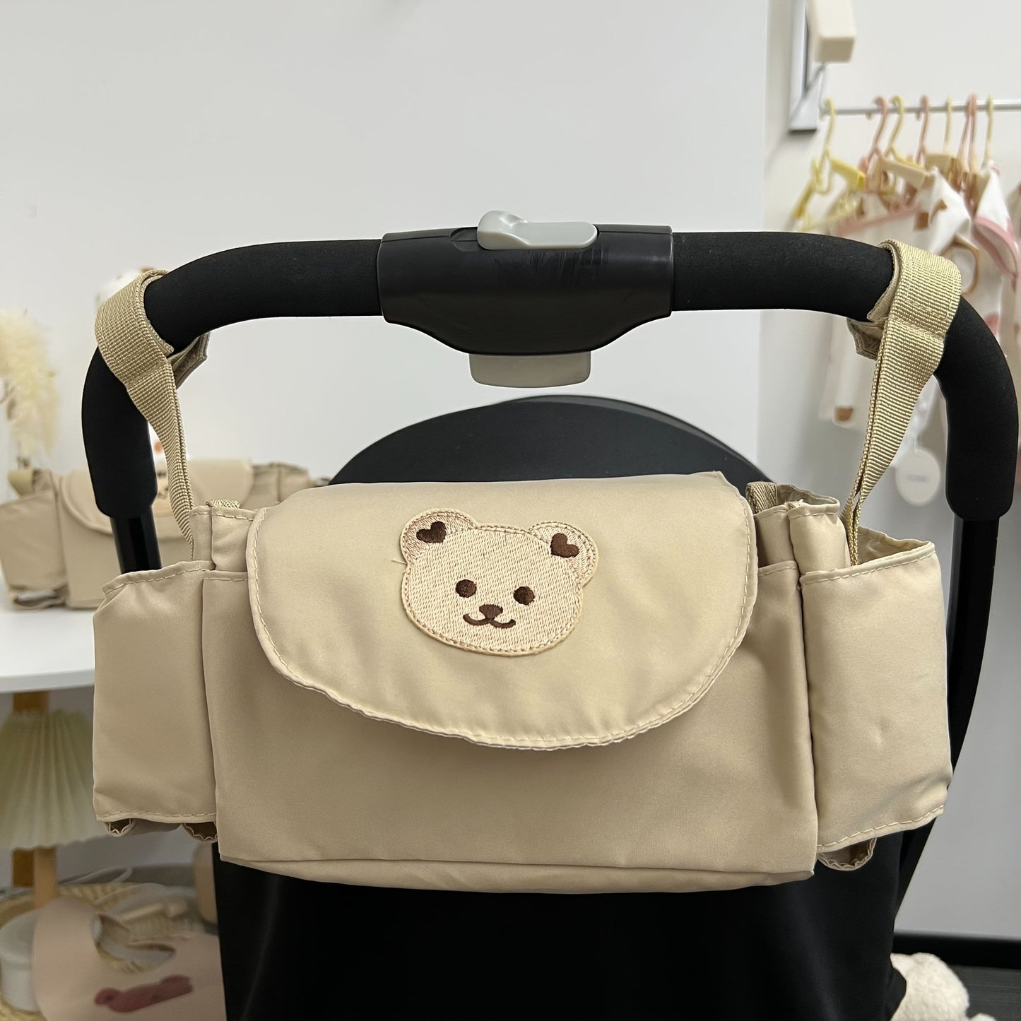 Hängende Kinderwagentasche mit Bärenmotiv – Platzsparende Aufbewahrung