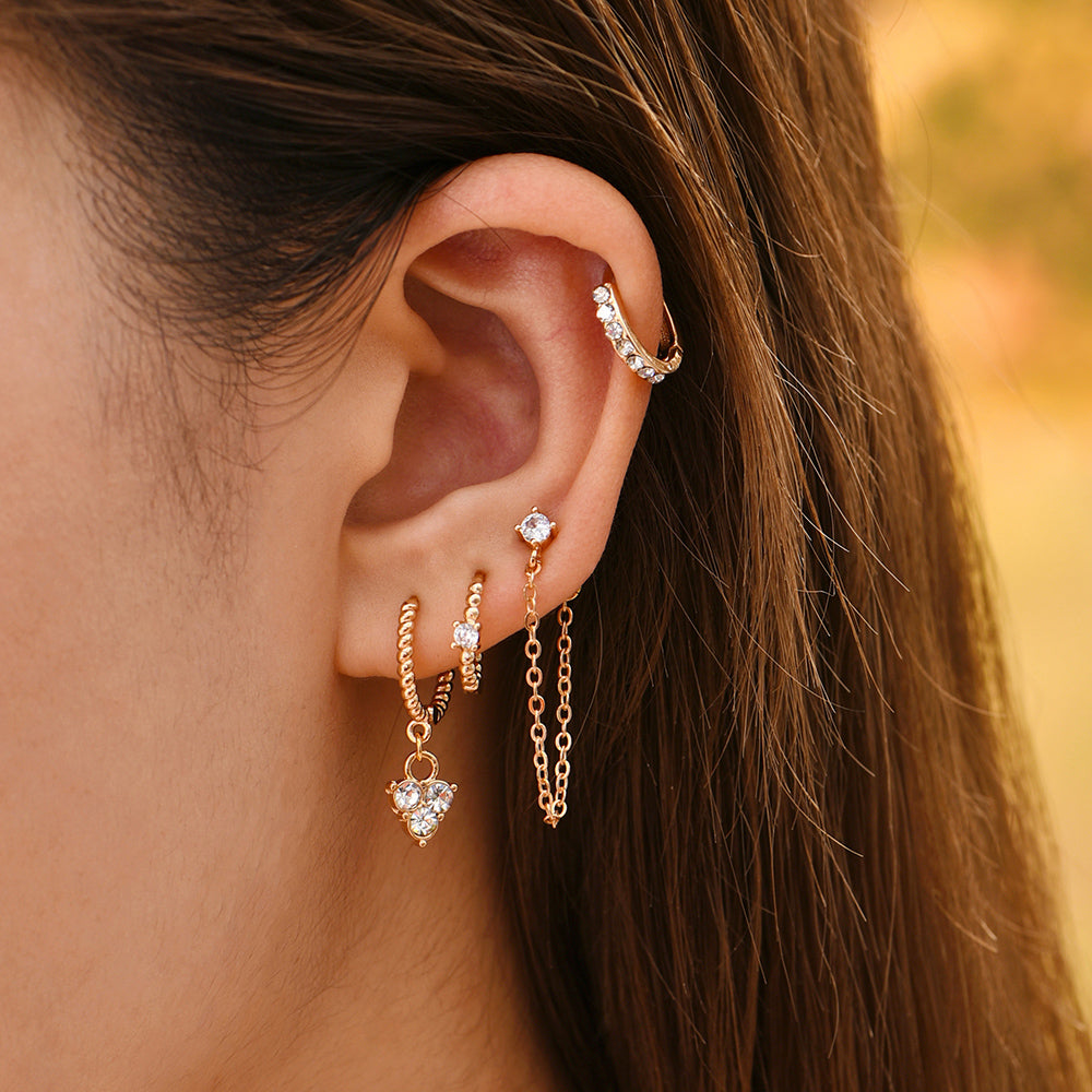 Goldene Herzanhänger Ohrringe Set mit Zirkonia, Damen Schmuck, Retro Design, modisch.