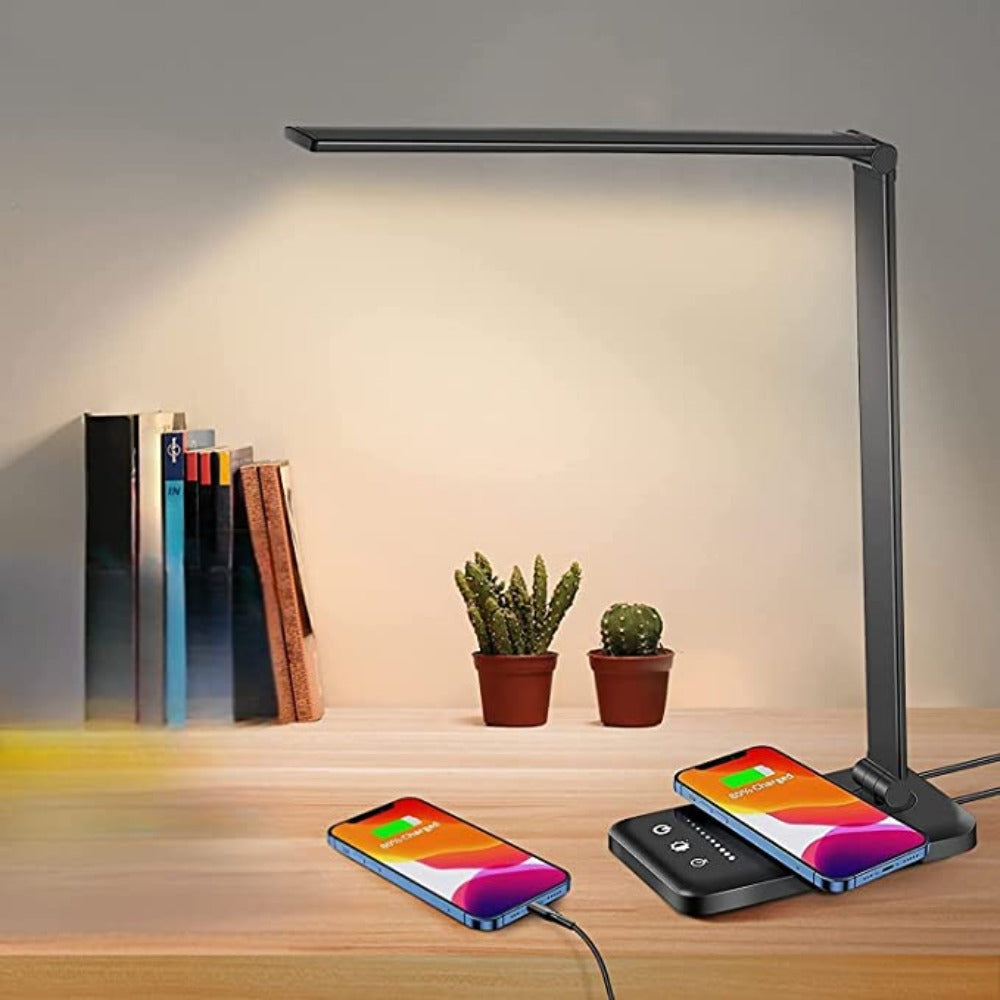 Schwarze LED-Schreibtischlampe mit kabelloser Ladefunktion, moderne Tischleuchte, USB-Anschluss.