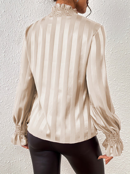 Satin Damenbluse mit langen Ärmeln und gerüschtem Kragen – Noëlle