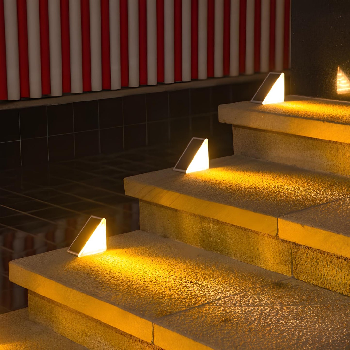 LED-Treppenbeleuchtung, warmweiß, dreieckig, moderne Außenbeleuchtung, energiesparend, stilvoll