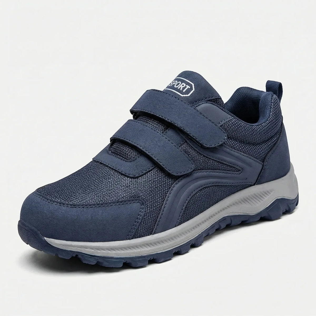 Einzelner blauer Klettschuh mit zwei Riemen und grauer Sohle in Schrägansicht auf hellem Grund 11