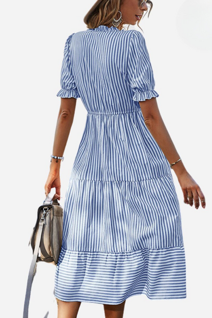 Gestreiftes Sommer-Midikleid – Amira