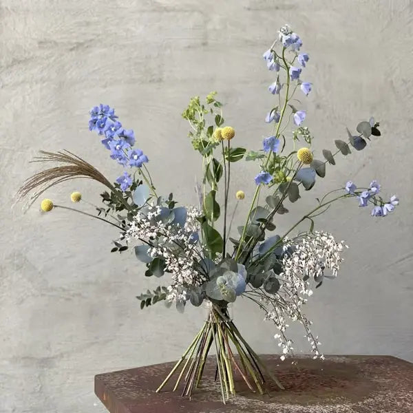 Reusable Flower Arranger Vase Insert for Upright, Fresh-Looking Bouquets 12